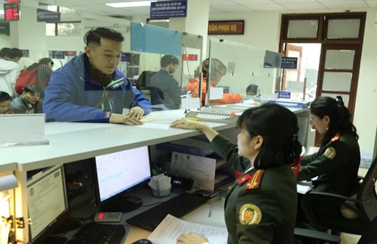 Nhiều giám đốc doanh nghiệp bị tạm hoãn xuất cảnh do nợ thuế quá hạn.